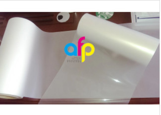 نرم بودن فیلم لایه بندی حرارتی BOPP نرم برای کاغذ چاپی یا کاغذ لایه دار